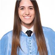 Maestra en Educación Primaria e Infantil. Ofrece clases ecto-Escritura y Lógico-matemáticas para niños de 0 a 6 años. Al igual que, en todas las asignaturas de 1⁰ a 6⁰ de Primaria y de 1⁰ y 2⁰ de la E.S.O